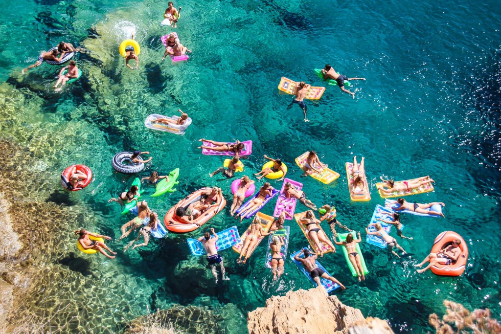 Floatopia Essentials