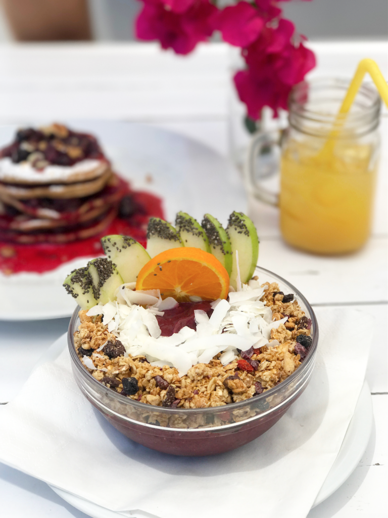 5 reasons why we eat Acai